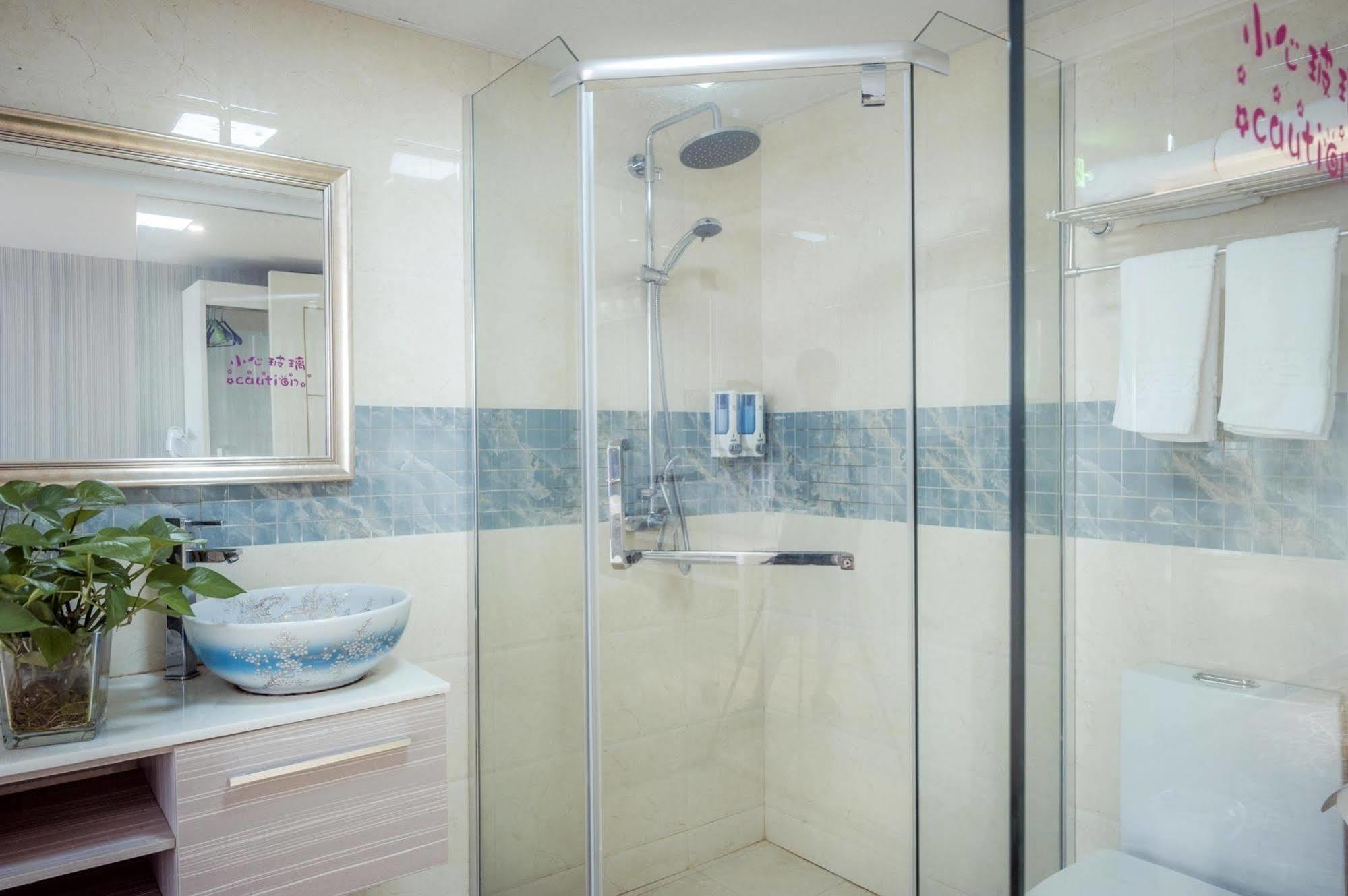 Milan Fashion Hotel Deqing Екстериор снимка