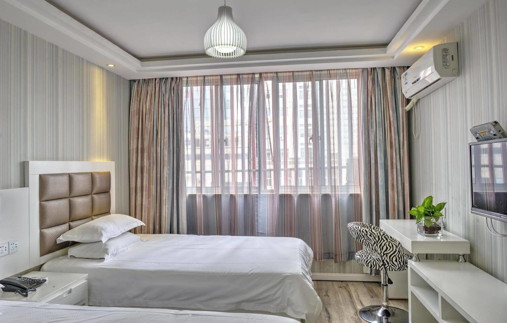 Milan Fashion Hotel Deqing Екстериор снимка