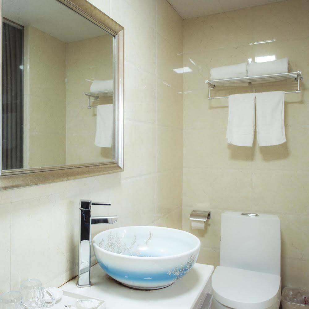 Milan Fashion Hotel Deqing Екстериор снимка