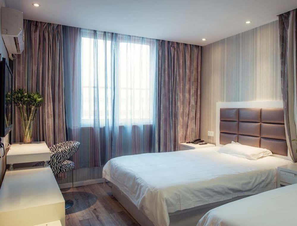Milan Fashion Hotel Deqing Екстериор снимка