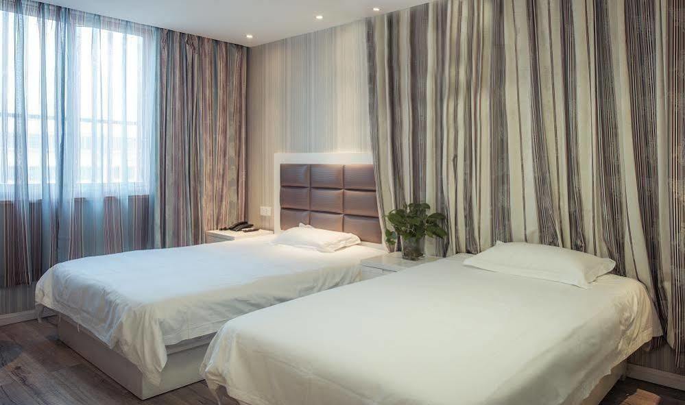 Milan Fashion Hotel Deqing Екстериор снимка